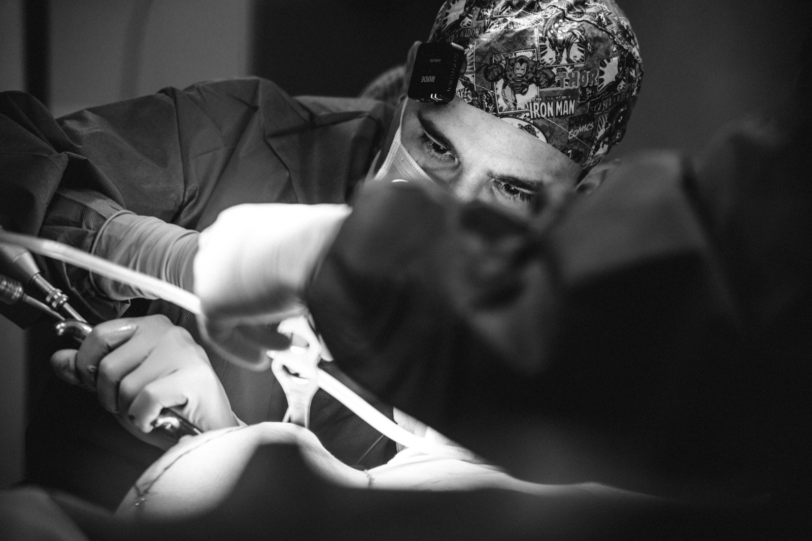Dr. Caicedo — Cirujano Plástico